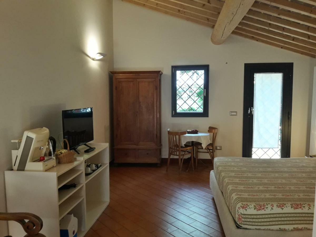Agriturismo Le Cerbonche Rosignano Marittimo Bagian luar foto
